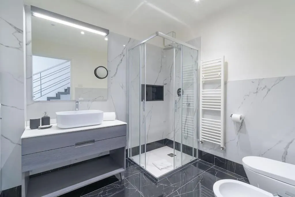 Вилла Villatale With Private Swimming Pool. Within Walking Distance Of The Beach. Поццалло Италия